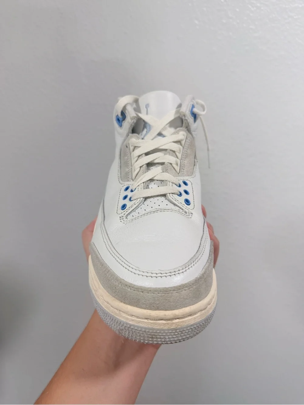 Jordan retro 3 white and blue